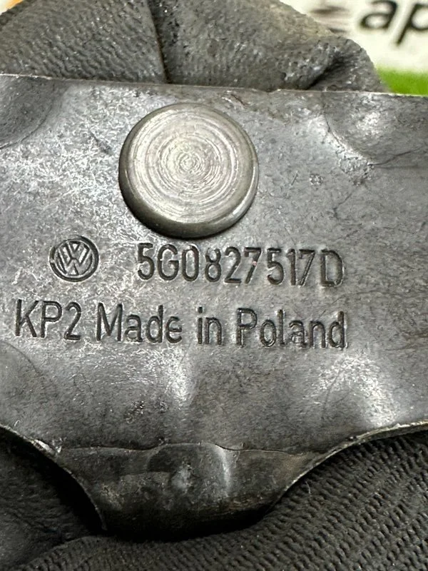Скоба замка багажника Volkswagen Golf MK7 CPTA - миниатюра 6
