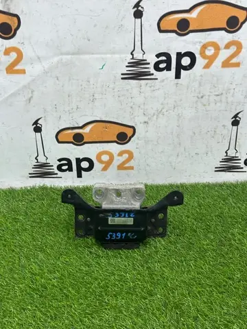 Подушка двигателя левая Volkswagen Golf MK7 CPTA