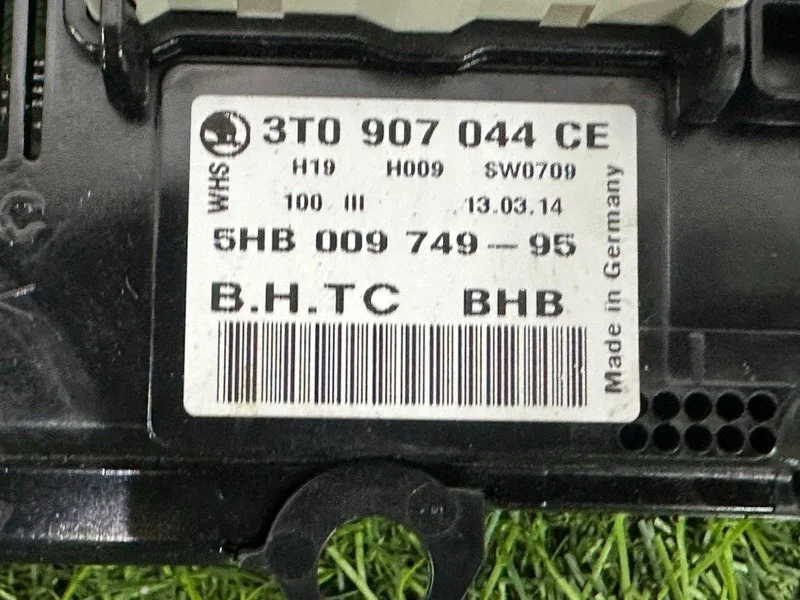 Блок управления климат-контролем Skoda Yeti 5L - миниатюра 6