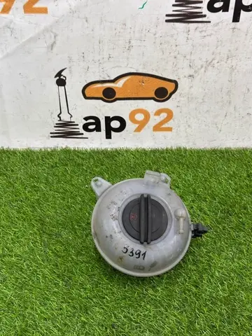 Бачок расширительный Volkswagen Golf MK7 CPTA 2014