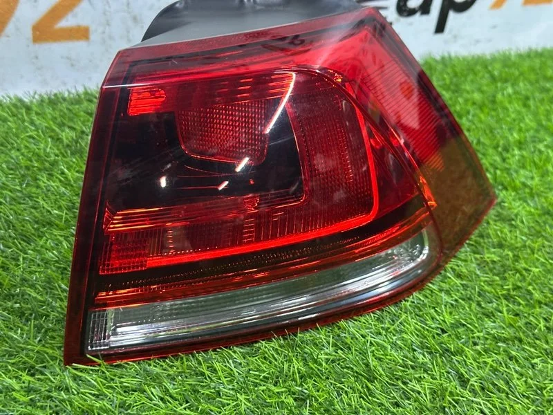 Стоп-сигнал правый Volkswagen Golf MK7 CPTA 2014 - миниатюра 2