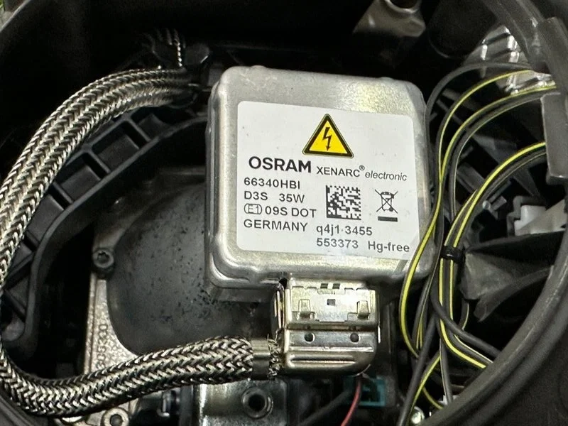 Фара ксеноновая правая Skoda Yeti 5L CFJA 2014 - миниатюра 8