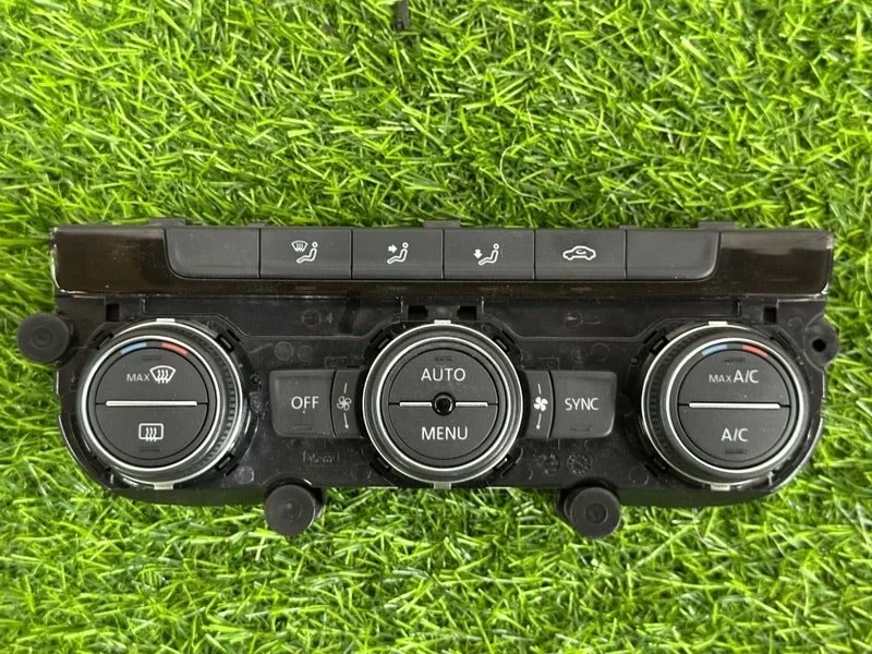 Блок управления климат-контролем Volkswagen Golf - миниатюра 3