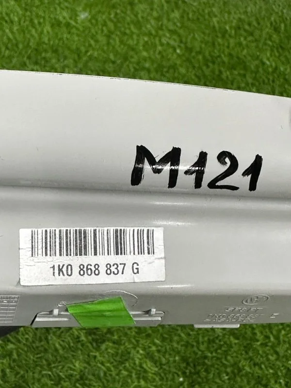 Бардачок под очки Skoda Yeti 5L CFJA 2014 - миниатюра 7