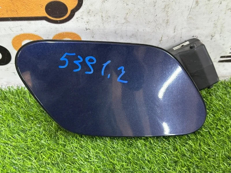 Лючок топливного бака Volkswagen Golf MK7 CPTA - миниатюра 2