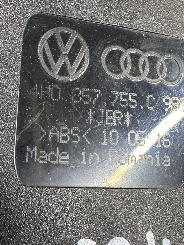 Замок ремня безопасности передний Audi A8 4H CTGA - миниатюра 8