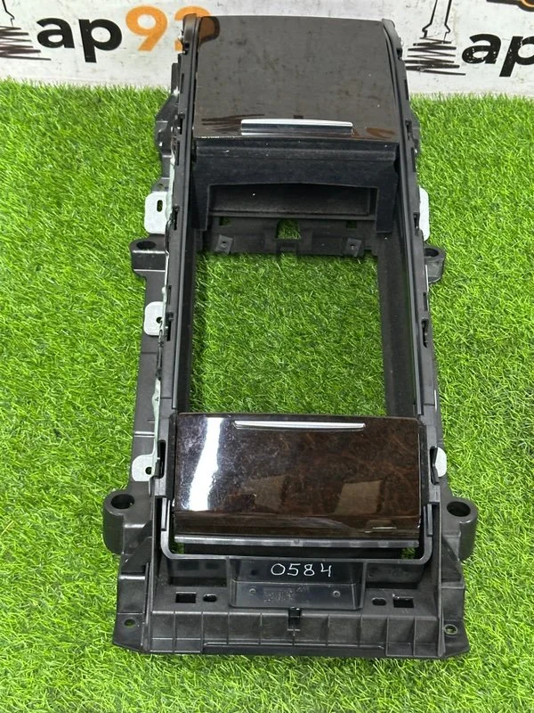 Бардачок задний Audi A8 4H CTGA 2016 - миниатюра 2