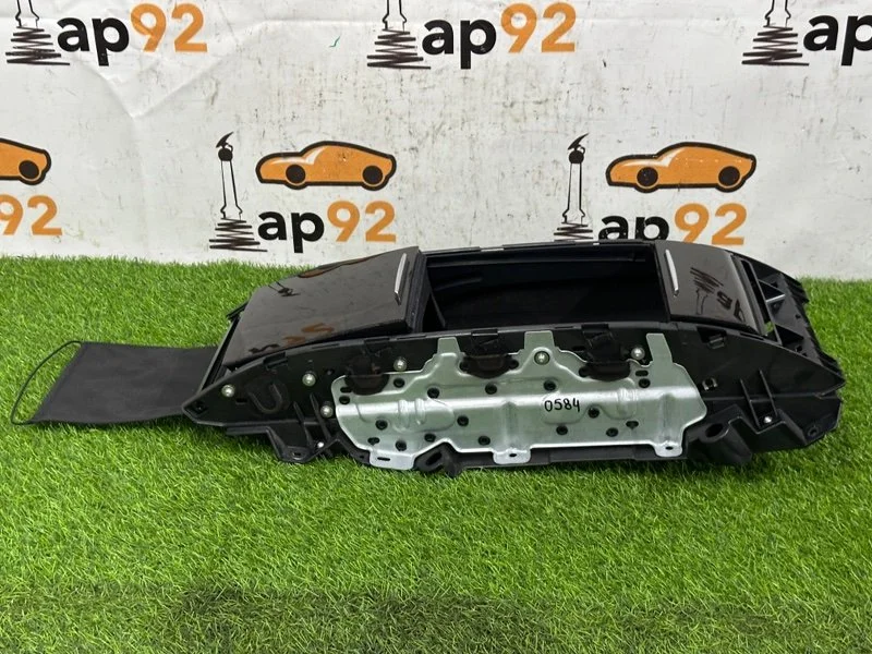 Бардачок задний Audi A8 4H CTGA 2016 - миниатюра 5