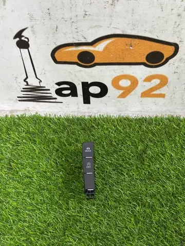 Кнопка левая Volkswagen Golf MK7 CPTA 2014