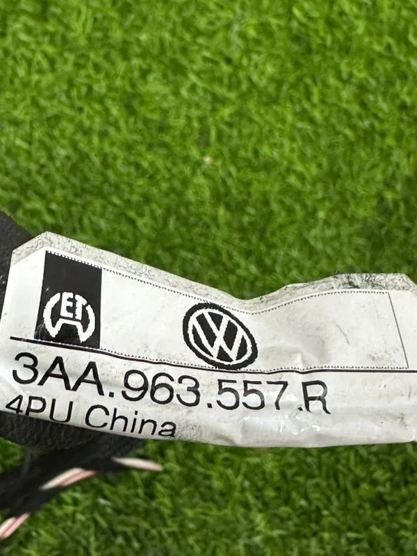 Проводка сиденья Volkswagen Passat Alltrack B7 - миниатюра 10