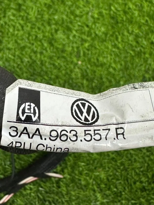 Проводка сиденья Volkswagen Passat Alltrack B7 - миниатюра 9