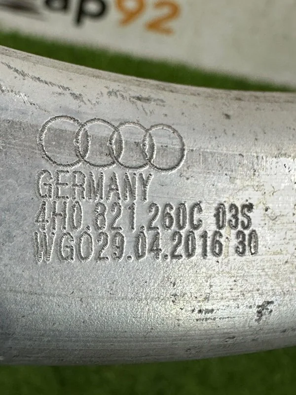Кронштейн крыла передний правый Audi A8 4H CTGA - миниатюра 7