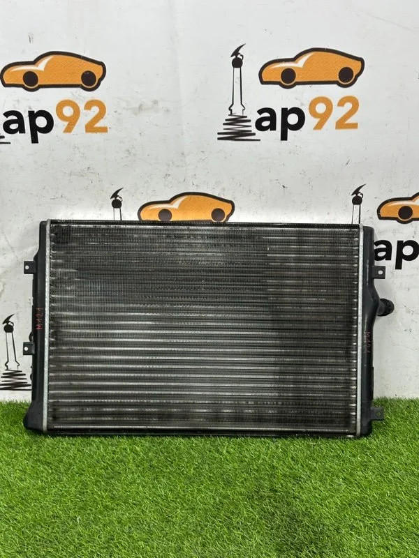 Радиатор охлаждения двигателя Skoda Yeti 5L CFJA - миниатюра 7