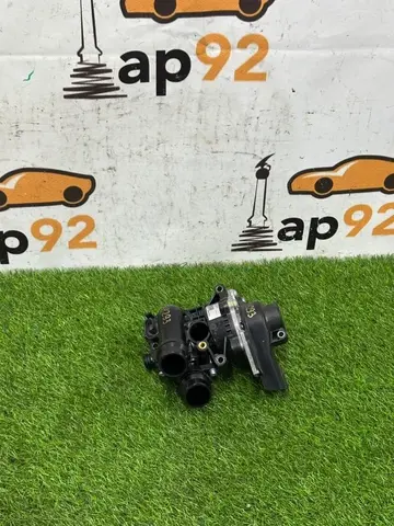 Терсомстат всборе с помпой ОЖ Audi A4 8K CDNB 2014