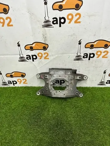 Опора АКПП Audi A5 8T CDNC 2011