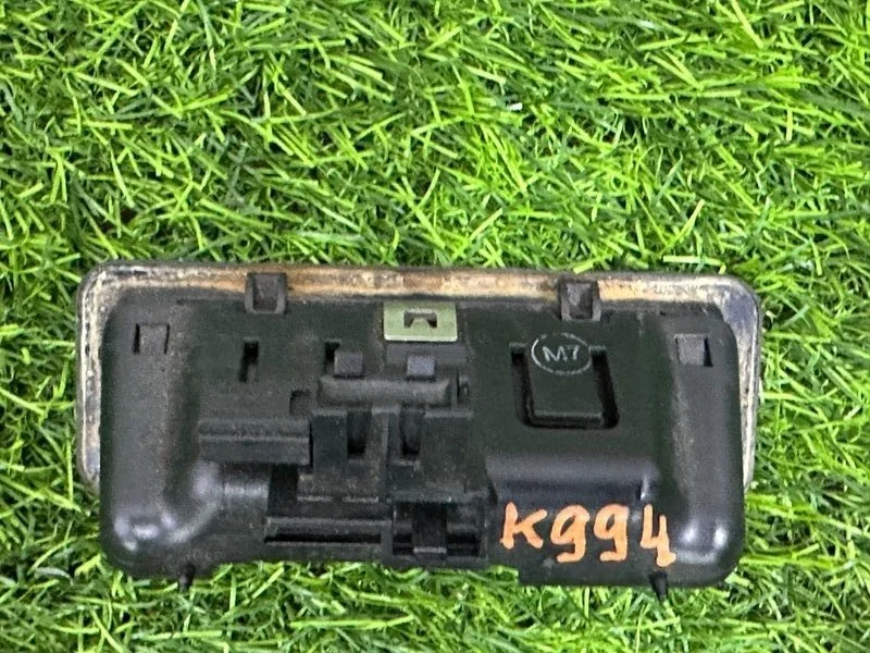 Кнопка открывания багажника BMW X5 E70 306D5 2009 - миниатюра 5