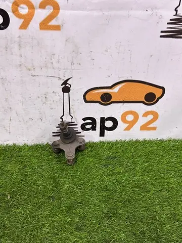 Шаровая опора левая Volkswagen Passat B7 CFFB 2014