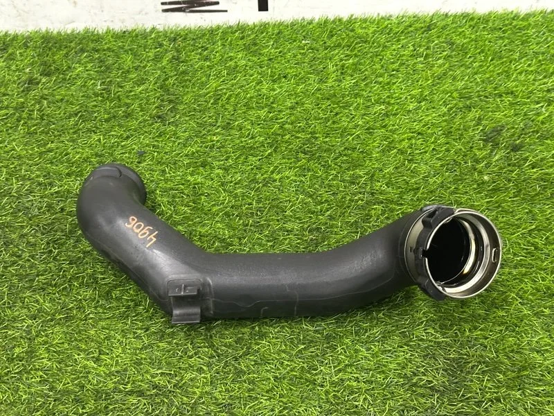 Патрубок интеркулера BMW 5-series F10 N55B30A 2012 - миниатюра 3