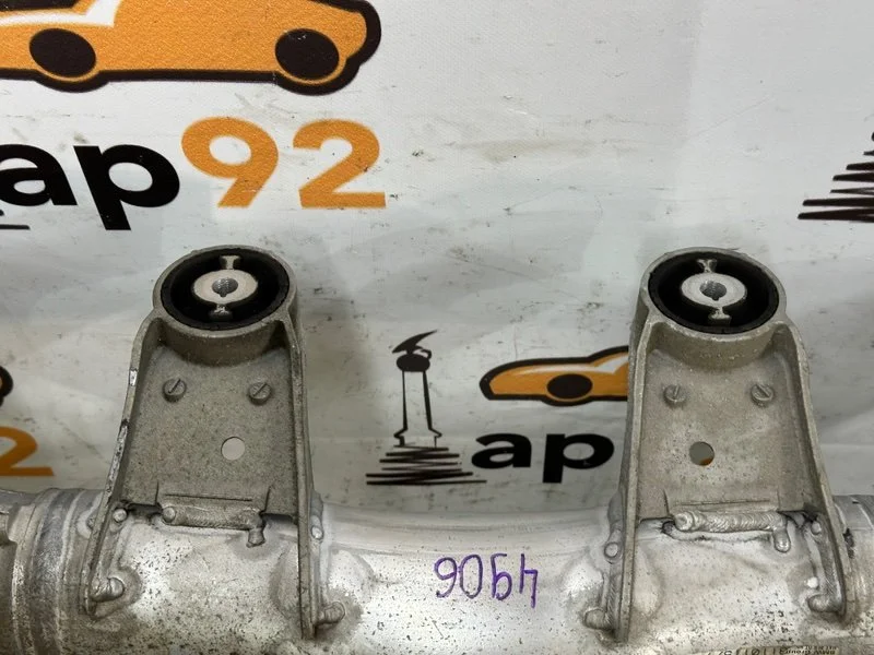 Балка подвески задняя BMW 5-series F10 N55B30A - миниатюра 7
