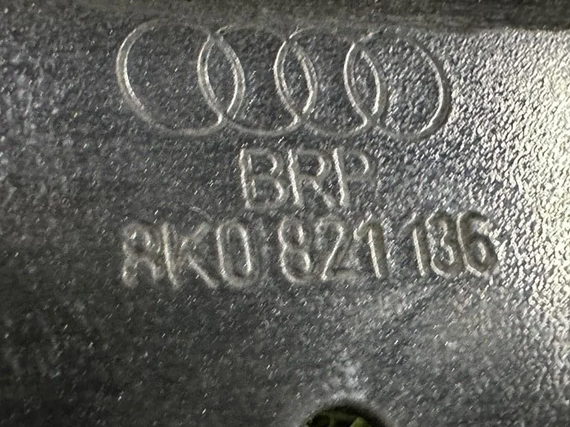 Кронштейн крыла передний правый Audi A4 8K CDNB - миниатюра 9