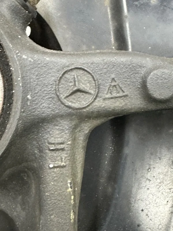Кулак поворотный передний левый Mercedes-Benz ML - миниатюра 10