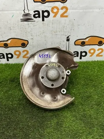 Кулак поворотный задний левый Audi A4 8K CDHB 2010
