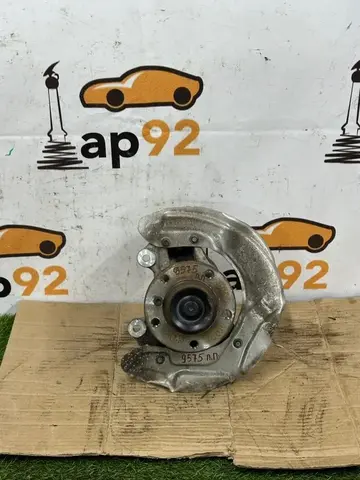Кулак поворотный передний правый BMW 1-series F20