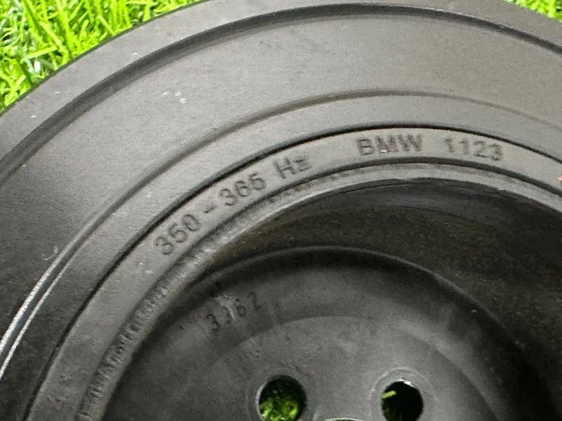 Шкив коленвала BMW 5-series E60 N52B30A 2006 - миниатюра 9