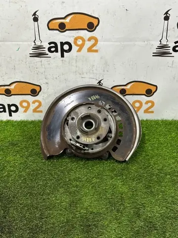 Кулак поворотный задний правый Audi Q7 4L CCFC
