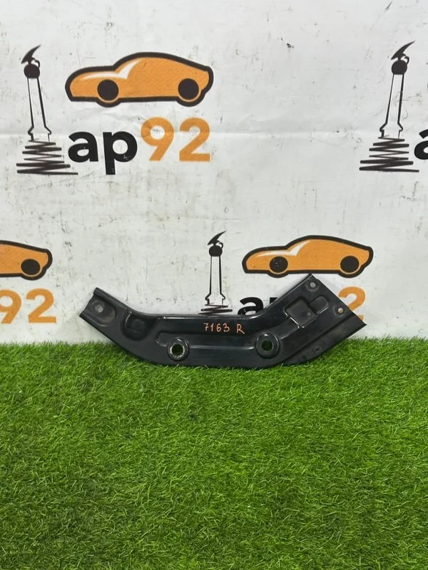 Крепление фары левое Volkswagen Passat B7 CFFB - изображение 1