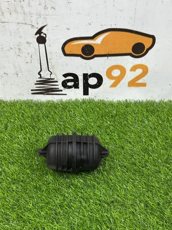 Вакуумный аккамулятор BMW X5 E70 306D5 2009 - изображение 1