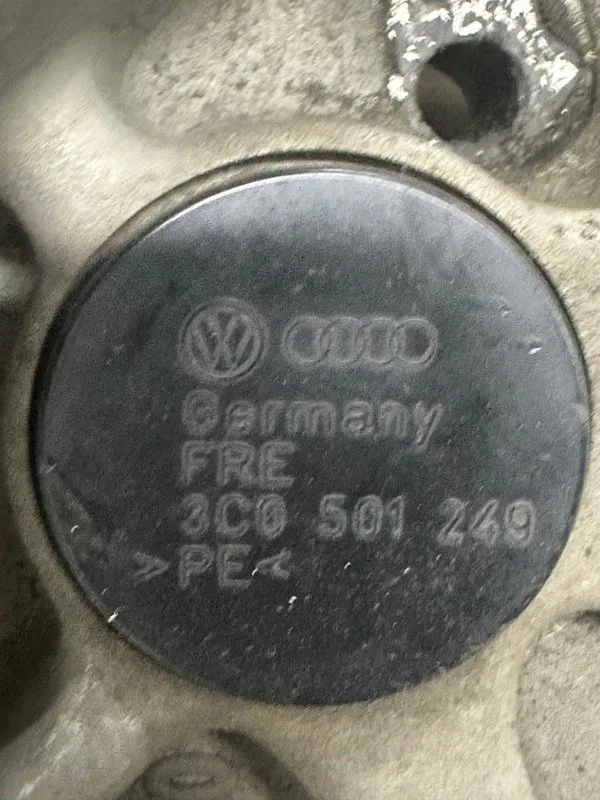 Кулак поворотный задний левый Volkswagen Passat B7 - миниатюра 10