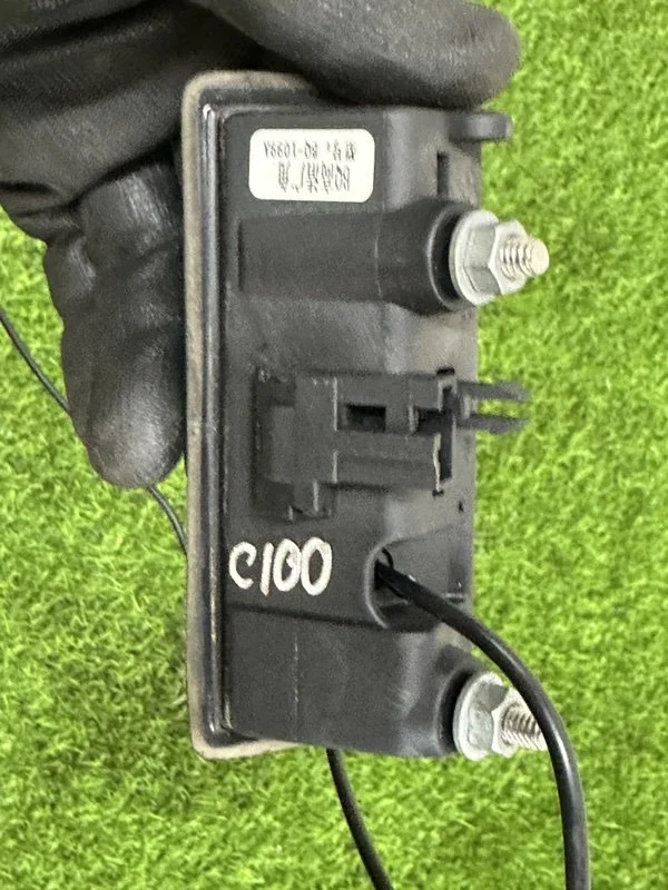 Кнопка открывания багажника Audi S5 8T CGW 2013 - миниатюра 5