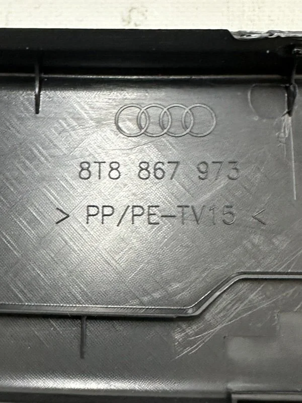 Обшивка крышки багажника Audi S5 8T CGW 2013 - миниатюра 10