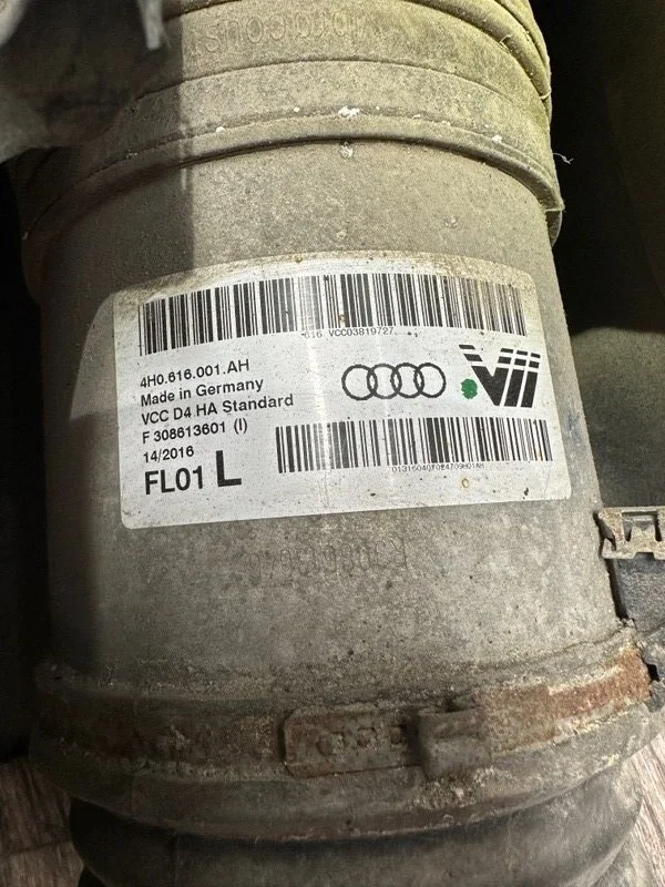 Пневмоамортизатор подвески задний левый Audi A8 D4 - миниатюра 6