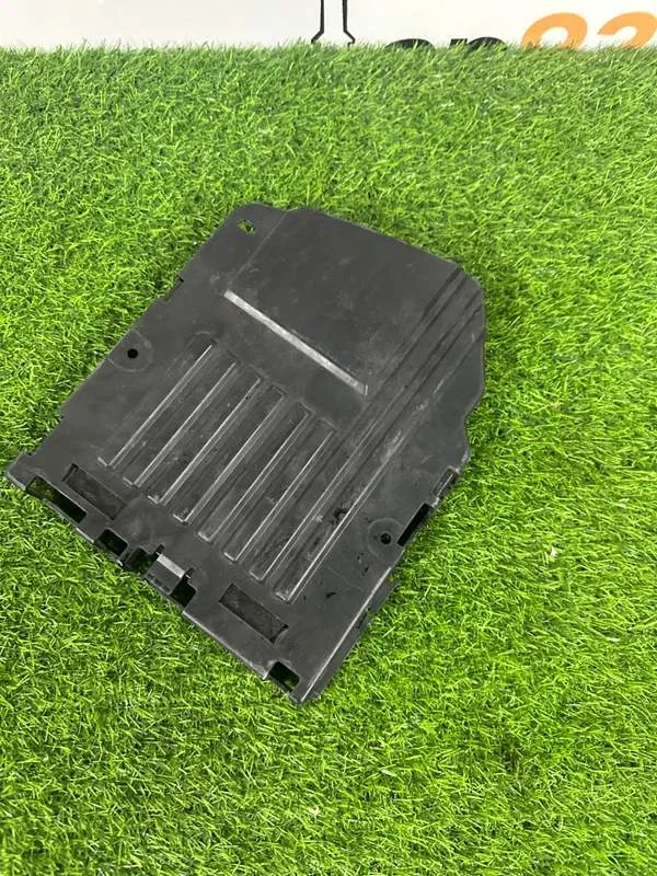 Кронштейн блока управления двигателем PEUGEOT 207 - миниатюра 3
