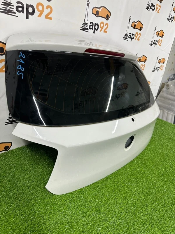 Крышка багажника BMW 1-series F20 N13B16A 2014 - миниатюра 2