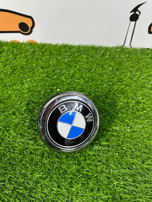 Кнопка открывания багажника BMW 1-series F20 - миниатюра 2