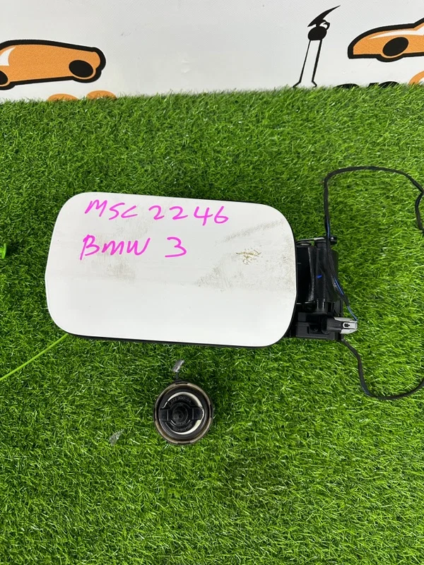 Лючок топливного бака BMW 3-series F30 N20B20B - миниатюра 2