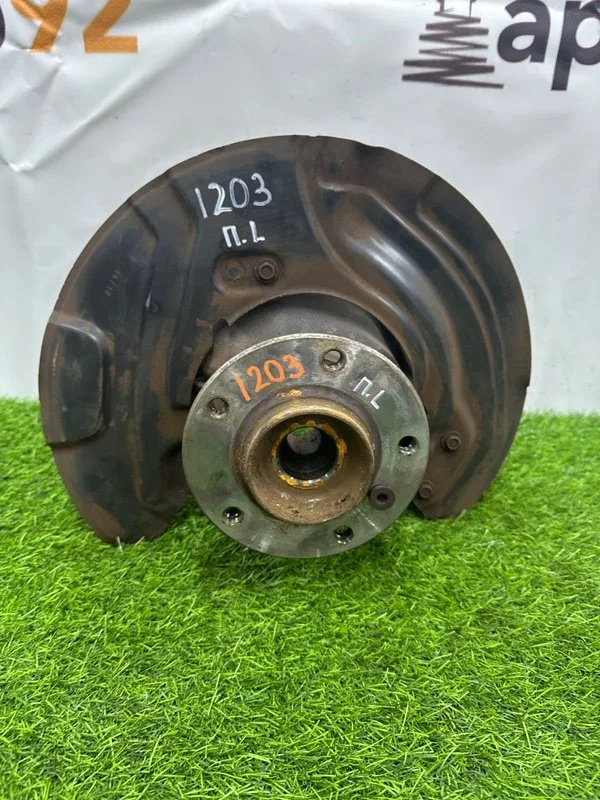 Кулак поворотный передний левый BMW X1 E84 N52B30A - миниатюра 2