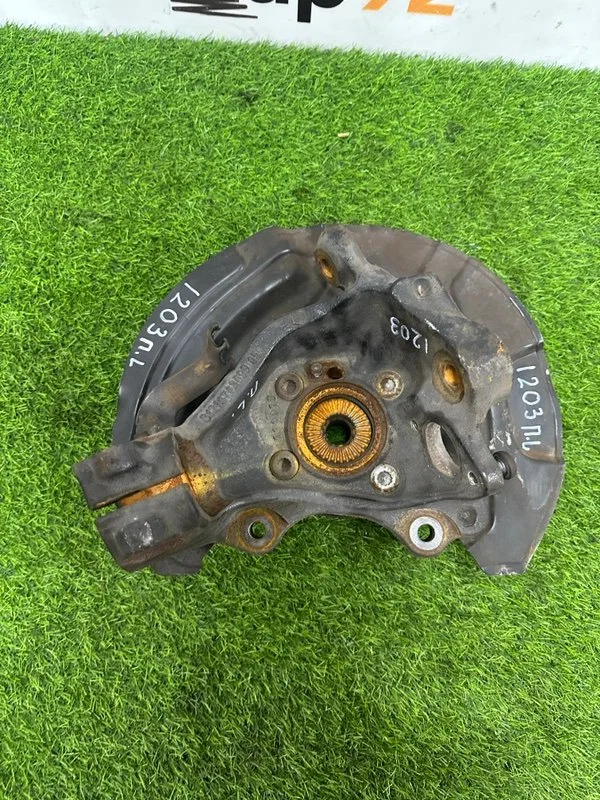 Кулак поворотный передний левый BMW X1 E84 N52B30A - миниатюра 8