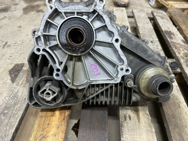 Раздаточная коробка BMW x5 E53 M54B30 2004 - миниатюра 2