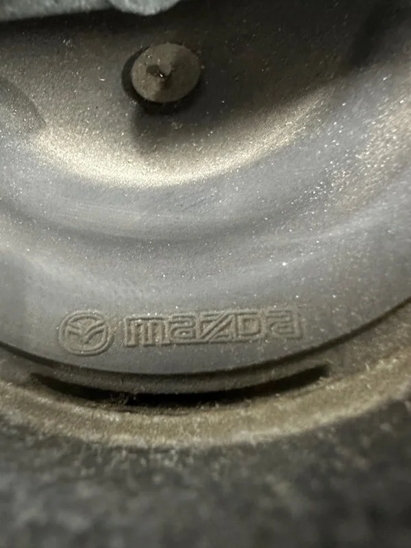 Подушка двигателя правая Mazda 6 PE 2012 - миниатюра 10