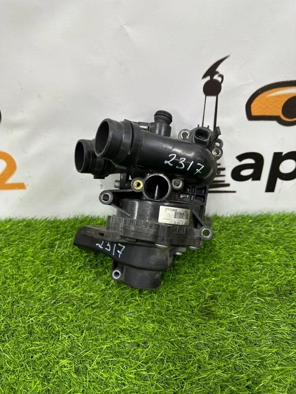 Терсомстат всборе с помпой ОЖ Audi A3 8P CDAA - миниатюра 2