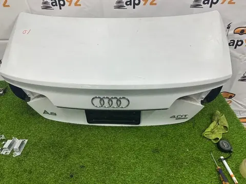 Крышка багажника Audi A8 D4 CTGA 2014