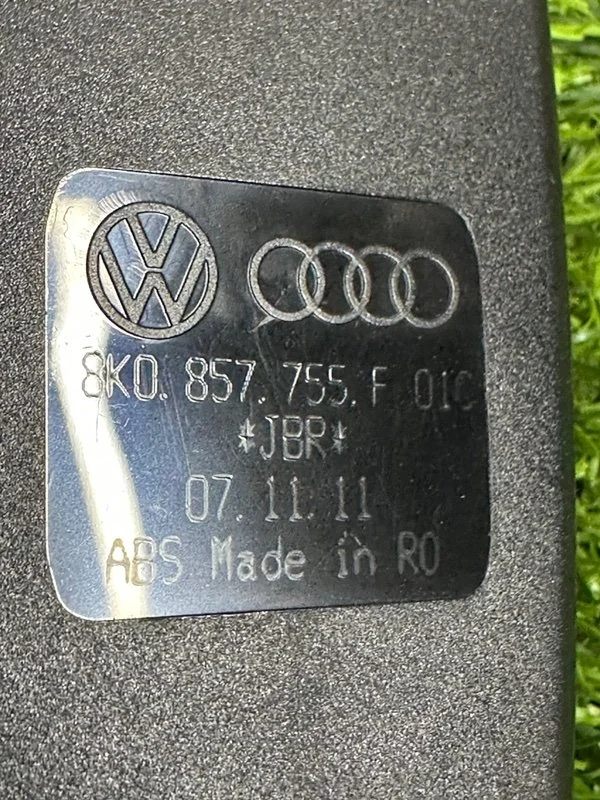 Замок ремня безопасности передний Audi A5 8T CDNC - миниатюра 7