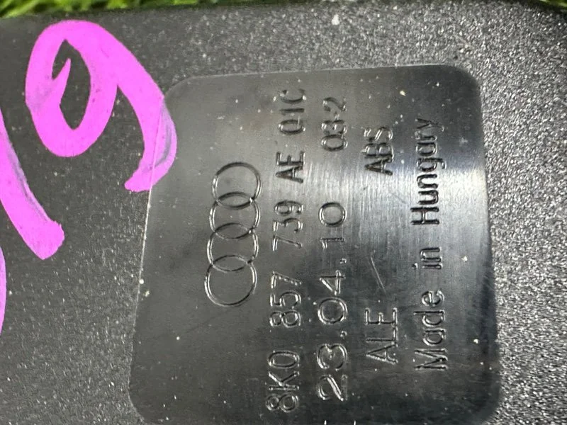 Замок ремня безопасности Audi A4 8K CDHB 2010 - миниатюра 8