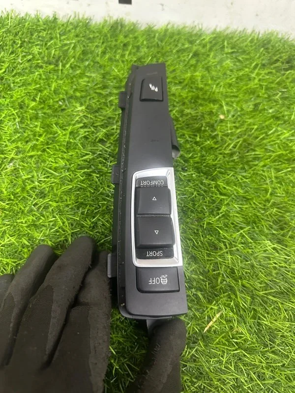 Кнопка BMW 5-series F10 N55B30A 2012 - миниатюра 2
