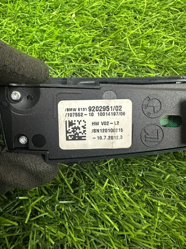 Кнопка BMW 5-series F10 N55B30A 2012 - миниатюра 8