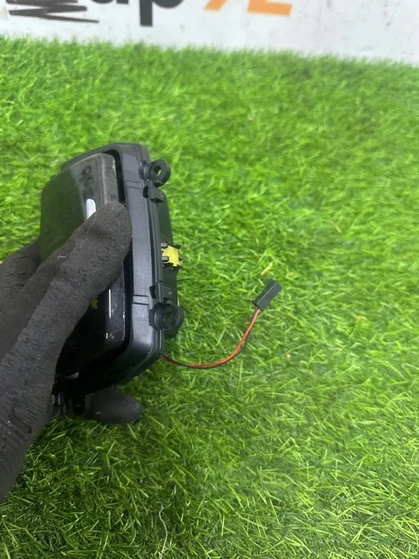 Пепельница BMW 5-series F10 N55B30A 2012 - миниатюра 4